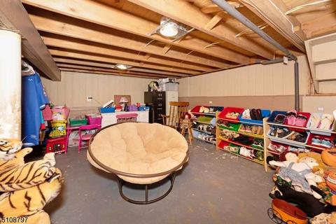 85 Louis Ave, Middlesex, NJ 08846 photo 23
