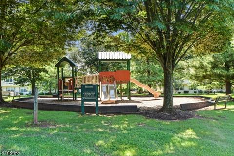 309 Potomac Dr, Basking Ridge, NJ 07920 photo 12