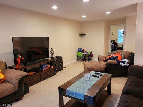 309 Potomac Dr, Basking Ridge, NJ 07920 photo 4