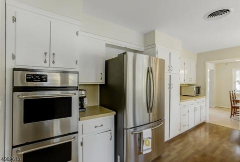 64 Cypress St, Millburn, NJ 07041 photo 4