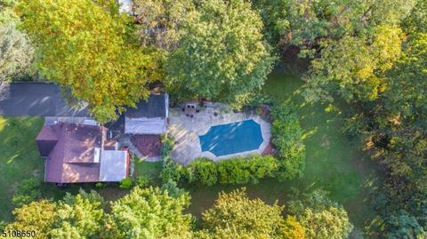 77 Hardwick Ln, Wayne, NJ 07470 photo 24