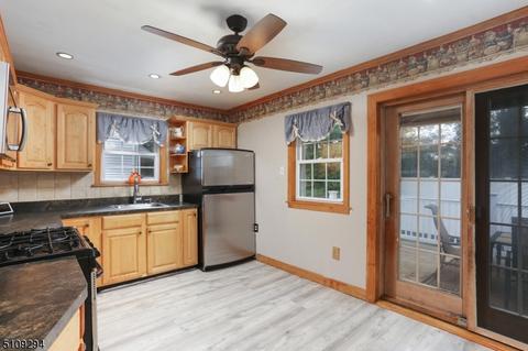 39 Florence Dr, Clark, NJ 07066 photo 12
