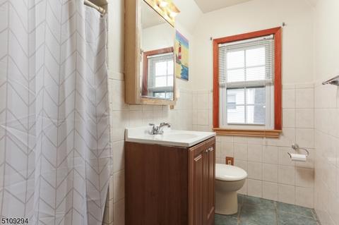 39 Florence Dr, Clark, NJ 07066 photo 15