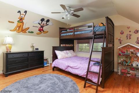 39 Florence Dr, Clark, NJ 07066 photo 14