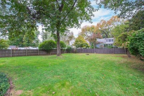 468 Mountainview Dr, North Plainfield, NJ 07063 photo 3