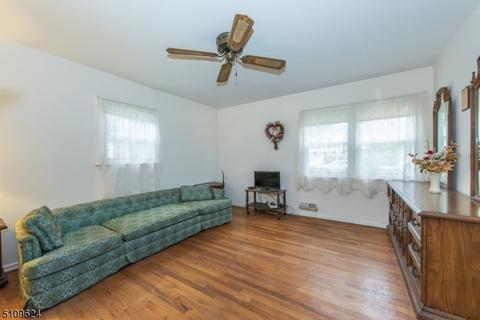 468 Mountainview Dr, North Plainfield, NJ 07063 photo 21