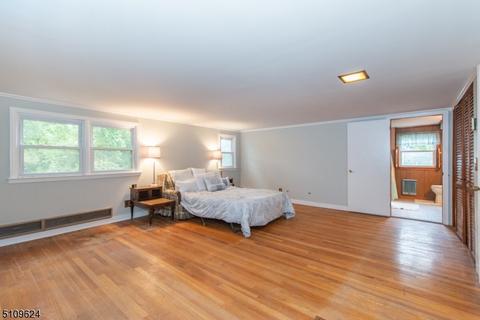 468 Mountainview Dr, North Plainfield, NJ 07063 photo 18