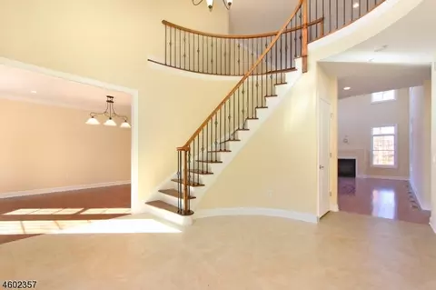 69 Eileen Dr, Cedar Grove, NJ 07009 photo 4