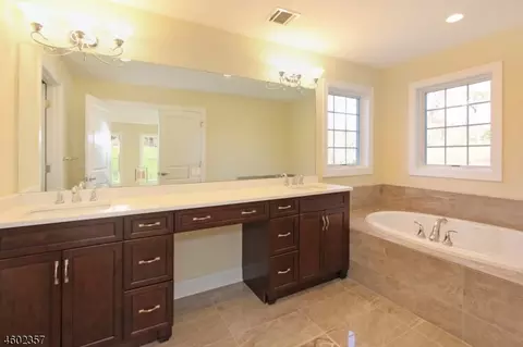 69 Eileen Dr, Cedar Grove, NJ 07009 photo 17