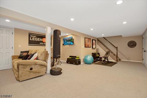 24 Gregory Rd, Springfield, NJ 07081 photo 18