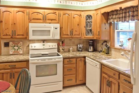 17 Amendola Dr, Netcong, NJ 07857 photo 10