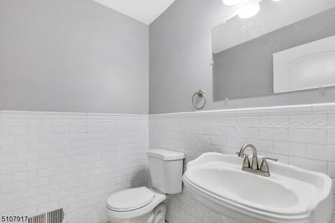 23 Baker Ave, Berkeley Heights, NJ 07922 photo 11