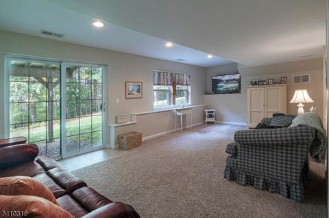 6 Donna Ln, Mount Olive, NJ 07836 photo 29