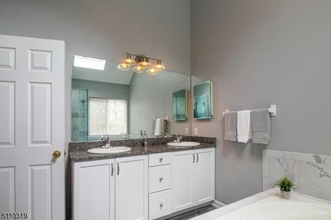 6 Donna Ln, Mount Olive, NJ 07836 photo 20