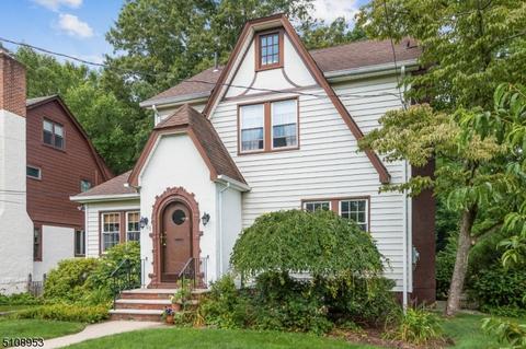 65 Locust Ave, Millburn, NJ 07041 photo 2