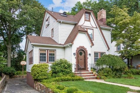 65 Locust Ave, Millburn, NJ 07041 photo 3