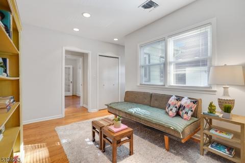 65 Locust Ave, Millburn, NJ 07041 photo 16