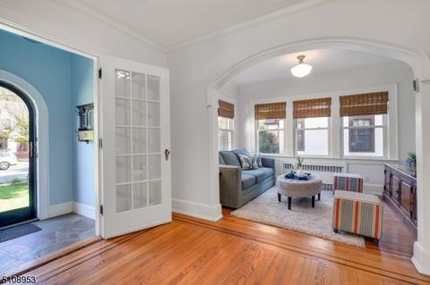 65 Locust Ave, Millburn, NJ 07041 photo 5