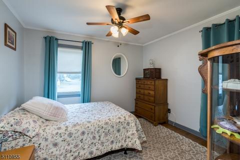 33 Bergen Ave, Wanaque Boro, NJ 07420 photo 13