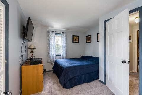 33 Bergen Ave, Wanaque Boro, NJ 07420 photo 18