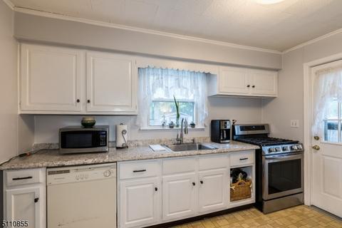 33 Bergen Ave, Wanaque Boro, NJ 07420 photo 7