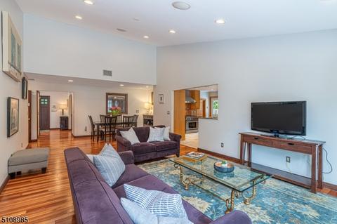 1 Hillcrest Pl, Mendham, NJ 07945 photo 17