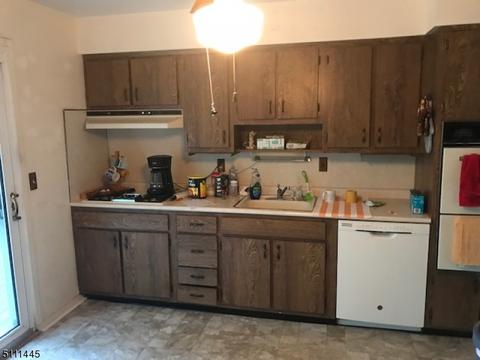 830 E Meadow Dr, Bound Brook, NJ 08805 photo 9