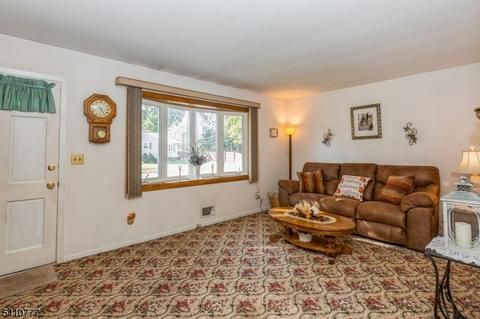 12 New St, Middlesex, NJ 08846 photo 9