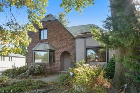 764 Cedar Ln, Teaneck, NJ 07666 photo 1