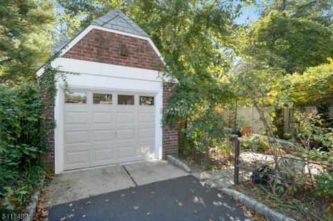 764 Cedar Ln, Teaneck, NJ 07666 photo 23
