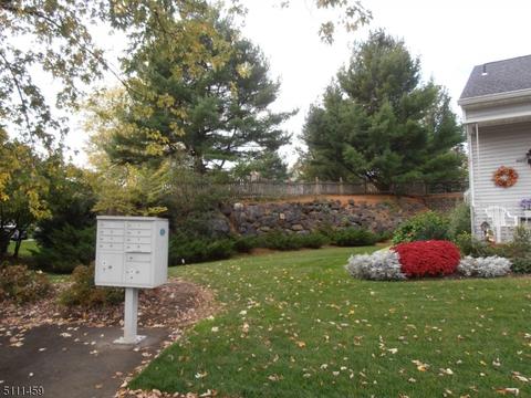 407 Cornell Ct, Hackettstown, NJ 07840 photo 3