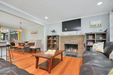 10 Summit Ave, Waldwick, NJ 07463 photo 5