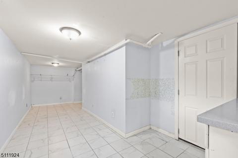 215 Berkeley Ave, Bloomfield, NJ 07003 photo 16