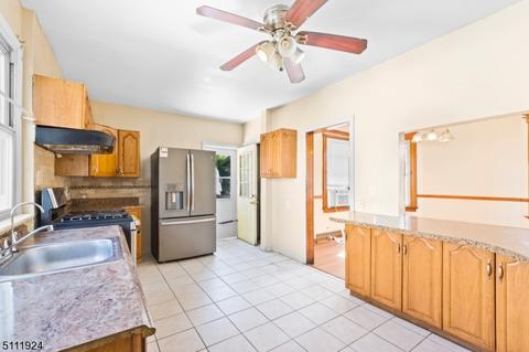 215 Berkeley Ave, Bloomfield, NJ 07003 photo 13