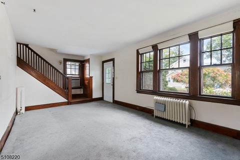 373 Hillside Ave, Nutley, NJ 07110 photo 3