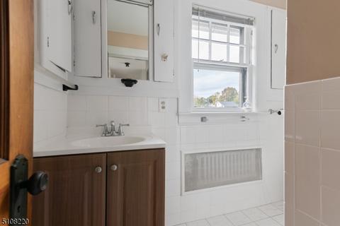 373 Hillside Ave, Nutley, NJ 07110 photo 13