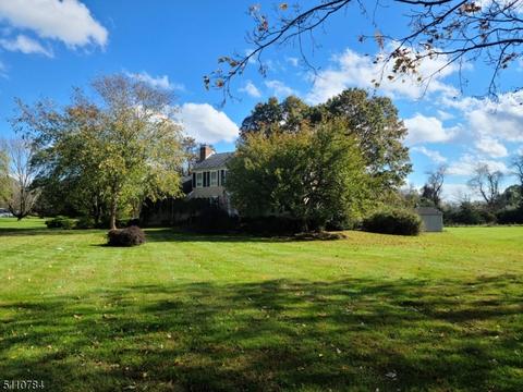 14 Apple Tree Rd, Flemington, NJ 08822 photo 3