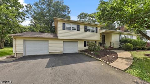 30 Berkley Ct, Wayne, NJ 07470 photo 2