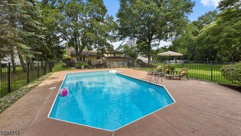 30 Berkley Ct, Wayne, NJ 07470 photo 27
