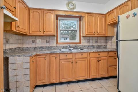 17 Linden Rd, Wayne, NJ 07470 photo 6