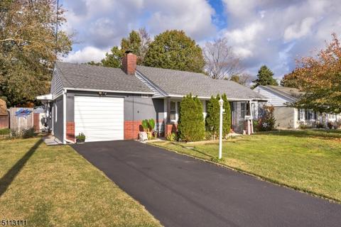 11 Oswego Ave, Middlesex, NJ 08846 photo 2