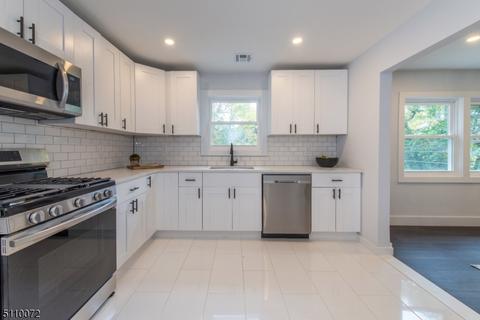 112 Jackson Ave, Wayne, NJ 07470 photo 14