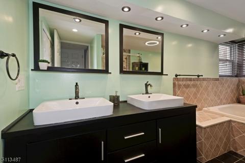 34 Gardner Pl, Sayreville Boro, NJ 08859 photo 12