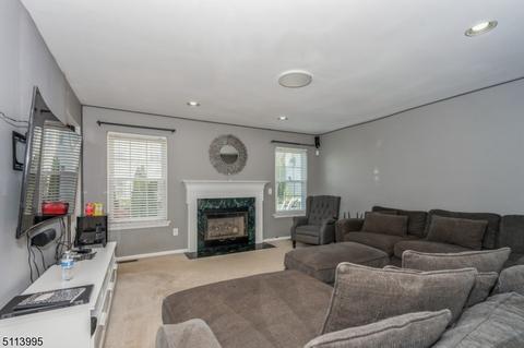 806 Grandview St, Middlesex, NJ 08846 photo 7