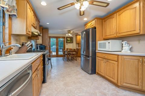 166 Echo Ave, Edison, NJ 08837 photo 9