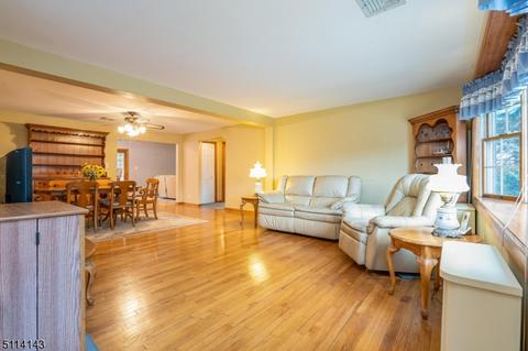 166 Echo Ave, Edison, NJ 08837 photo 3