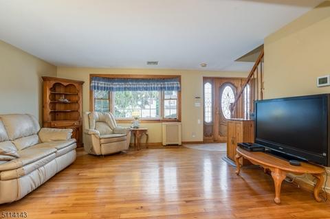 166 Echo Ave, Edison, NJ 08837 photo 4