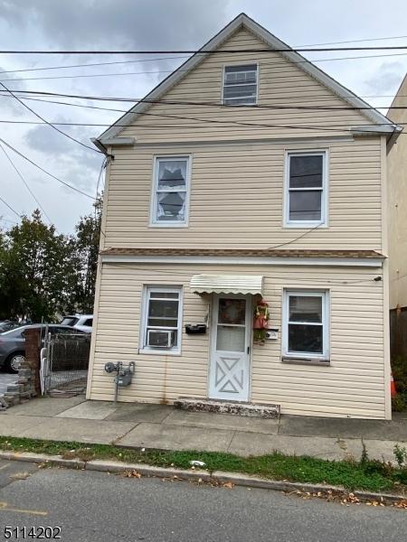 27 Lafayette St, Hackensack, NJ 07601 photo 1