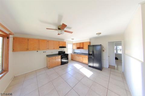 11 Audrey Pl, Dover, NJ 07801 photo 5
