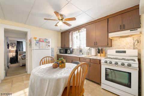 326 1st St, Middlesex, NJ 08846 photo 6
